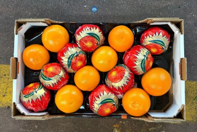 Foto Arance Varietà Tarocco Origine Italia Calibro 4   Marchio Eccellenza Capitale  3